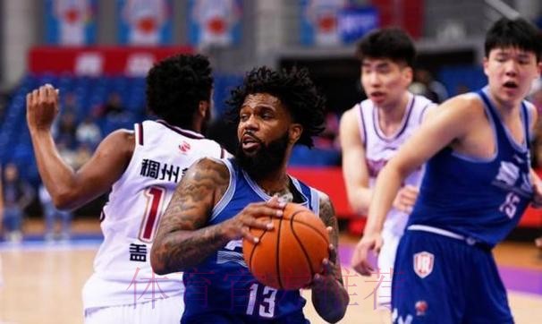 常规赛1月17日:青岛崂山啤酒VS浙江稠州金租 常规赛1月17日:青岛崂山啤酒VS浙江稠州金租